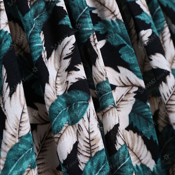 Palm Leaf Print Pleated Dress - Picture 6 of 7